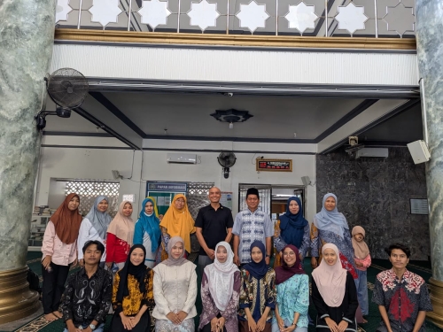 Program Pengabdian Dosen Program Studi Bahasa Inggris Universitas Hamzanwadi di KB-TK 'Aisyiyah Bustanul Atfal Cabang Pancor